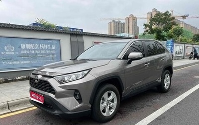Toyota RAV4, 2024 год, 2 700 000 рублей, 1 фотография