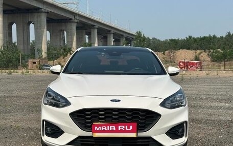 Ford Focus IV, 2021 год, 1 200 334 рублей, 3 фотография