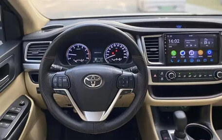 Toyota Highlander III, 2021 год, 2 474 334 рублей, 8 фотография