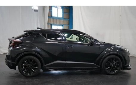 Toyota C-HR I рестайлинг, 2022 год, 1 583 000 рублей, 4 фотография