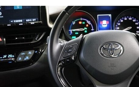 Toyota C-HR I рестайлинг, 2022 год, 1 583 000 рублей, 11 фотография