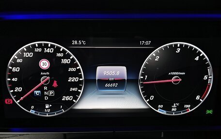 Mercedes-Benz E-Класс, 2018 год, 2 943 000 рублей, 17 фотография
