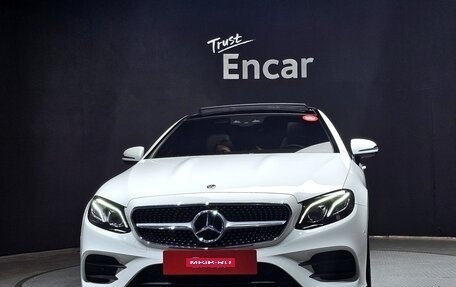 Mercedes-Benz E-Класс, 2018 год, 2 943 000 рублей, 3 фотография