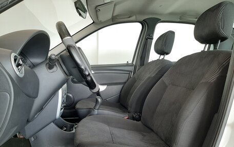 Renault Logan I, 2014 год, 600 000 рублей, 10 фотография