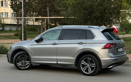 Volkswagen Tiguan II, 2018 год, 2 800 000 рублей, 4 фотография