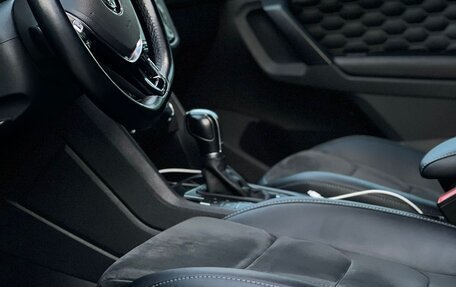 Volkswagen Tiguan II, 2018 год, 2 800 000 рублей, 9 фотография