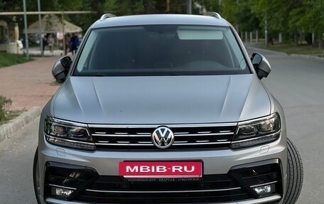 Volkswagen Tiguan II, 2018 год, 2 800 000 рублей, 2 фотография