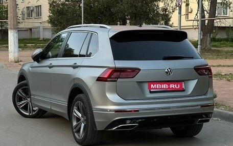 Volkswagen Tiguan II, 2018 год, 2 800 000 рублей, 5 фотография