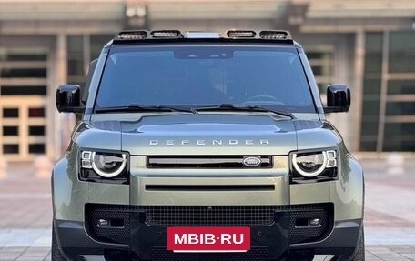 Land Rover Defender II, 2021 год, 7 900 000 рублей, 8 фотография
