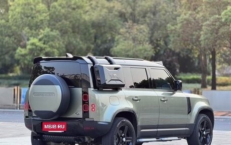 Land Rover Defender II, 2021 год, 7 900 000 рублей, 3 фотография