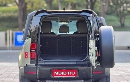 Land Rover Defender II, 2021 год, 7 900 000 рублей, 18 фотография