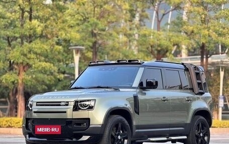 Land Rover Defender II, 2021 год, 7 900 000 рублей, 20 фотография