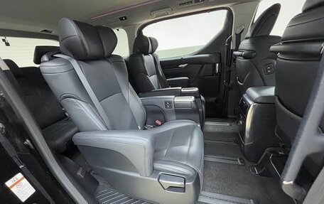 Toyota Alphard III, 2021 год, 3 450 000 рублей, 11 фотография