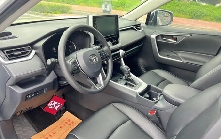 Toyota RAV4, 2022 год, 2 920 000 рублей, 8 фотография