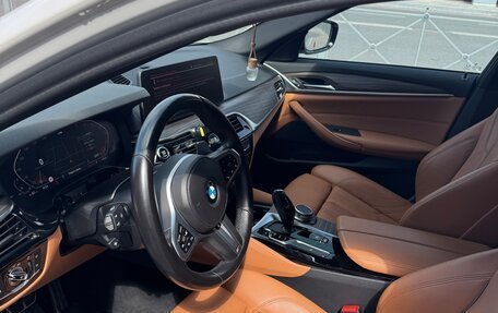 BMW 5 серия, 2021 год, 5 999 999 рублей, 8 фотография
