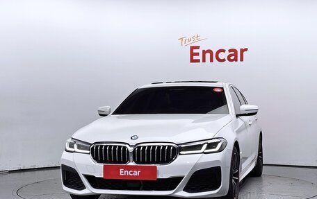 BMW 5 серия, 2021 год, 4 032 000 рублей, 3 фотография