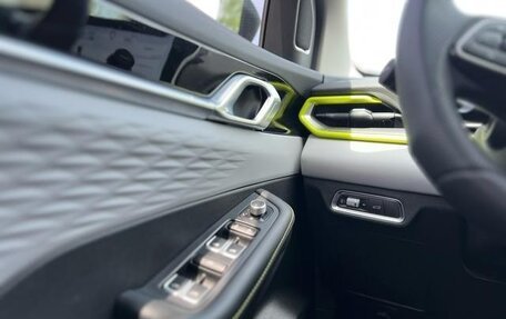 Geely Coolray I, 2022 год, 1 490 000 рублей, 24 фотография