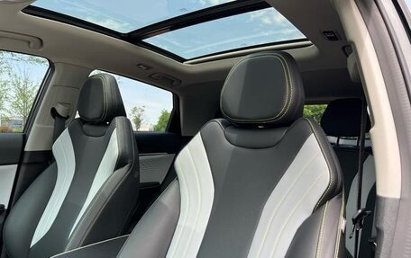 Geely Coolray I, 2022 год, 1 490 000 рублей, 27 фотография