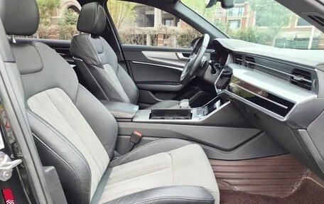 Audi A6, 2021 год, 3 000 000 рублей, 5 фотография