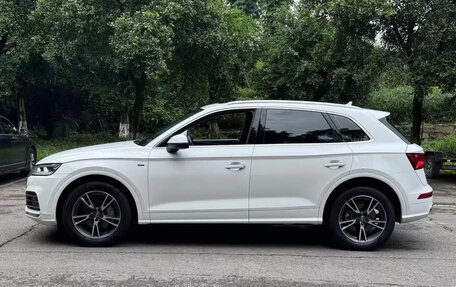 Audi Q5, 2020 год, 2 700 000 рублей, 3 фотография