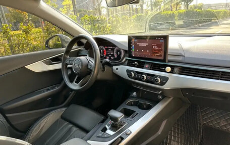 Audi A4, 2021 год, 2 000 000 рублей, 7 фотография