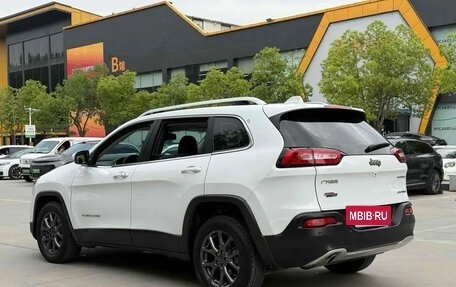 Jeep Cherokee, 2020 год, 1 800 000 рублей, 4 фотография