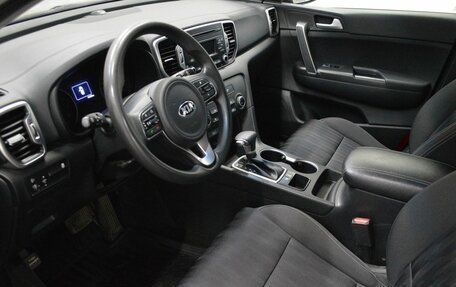 KIA Sportage IV рестайлинг, 2018 год, 2 350 000 рублей, 10 фотография