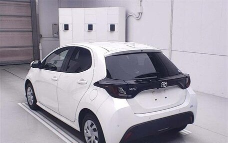Toyota Yaris, 2020 год, 805 000 рублей, 2 фотография