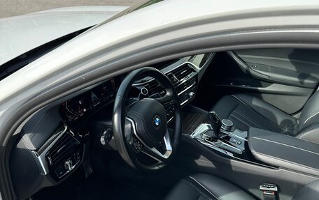 BMW 5 серия, 2021 год, 5 800 000 рублей, 11 фотография