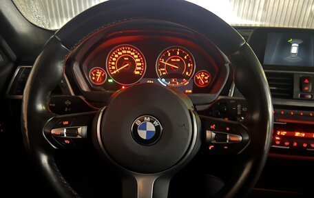 BMW 3 серия, 2018 год, 1 900 000 рублей, 14 фотография
