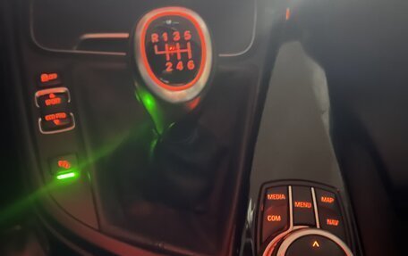 BMW 3 серия, 2018 год, 1 900 000 рублей, 19 фотография