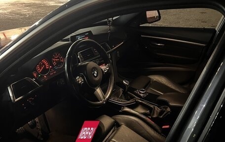 BMW 3 серия, 2018 год, 1 900 000 рублей, 11 фотография