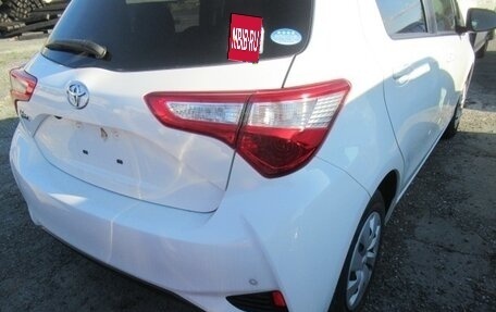 Toyota Vitz, 2019 год, 1 260 000 рублей, 8 фотография