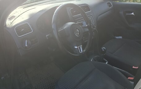 Volkswagen Polo VI (EU Market), 2013 год, 590 000 рублей, 2 фотография