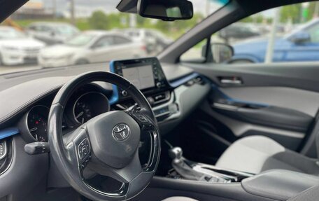 Toyota C-HR I рестайлинг, 2019 год, 2 163 000 рублей, 12 фотография