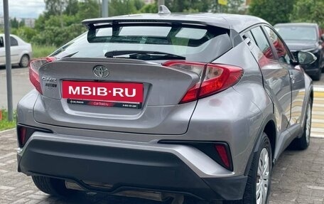 Toyota C-HR I рестайлинг, 2019 год, 2 163 000 рублей, 5 фотография