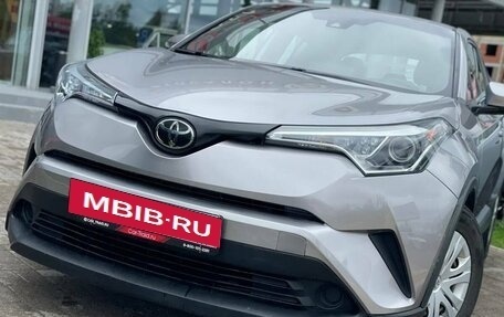 Toyota C-HR I рестайлинг, 2019 год, 2 163 000 рублей, 9 фотография