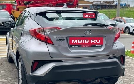 Toyota C-HR I рестайлинг, 2019 год, 2 163 000 рублей, 7 фотография