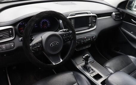 KIA Sorento III Prime рестайлинг, 2017 год, 1 982 000 рублей, 10 фотография