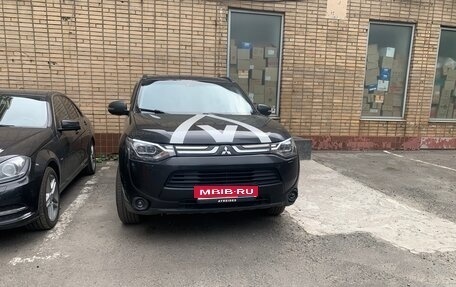 Mitsubishi Outlander III рестайлинг 3, 2013 год, 1 550 000 рублей, 1 фотография
