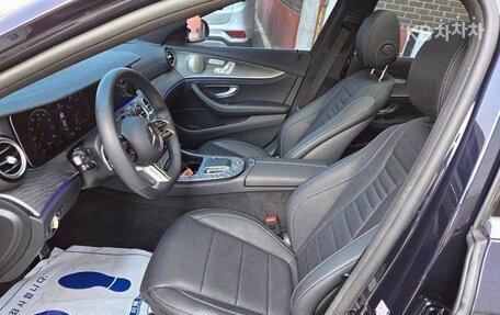 Mercedes-Benz E-Класс, 2022 год, 4 740 000 рублей, 4 фотография