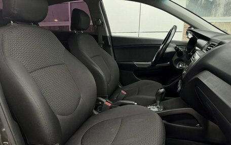 KIA Rio III рестайлинг, 2015 год, 997 000 рублей, 16 фотография