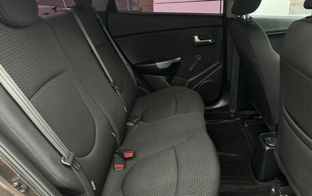 KIA Rio III рестайлинг, 2015 год, 997 000 рублей, 17 фотография