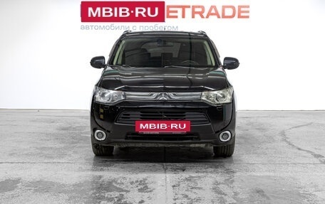 Mitsubishi Outlander III рестайлинг 3, 2012 год, 1 299 000 рублей, 2 фотография