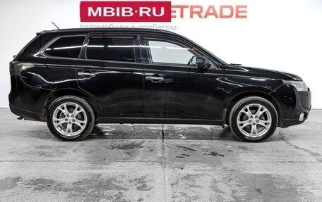 Mitsubishi Outlander III рестайлинг 3, 2012 год, 1 299 000 рублей, 4 фотография