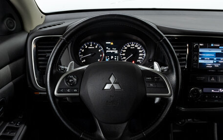 Mitsubishi Outlander III рестайлинг 3, 2012 год, 1 299 000 рублей, 18 фотография