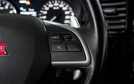 Mitsubishi Outlander III рестайлинг 3, 2012 год, 1 299 000 рублей, 20 фотография