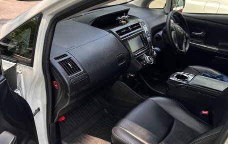 Toyota Prius Alpha I (ZVW40/41), 2015 год, 1 400 000 рублей, 7 фотография