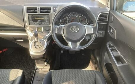 Toyota Ractis II, 2013 год, 723 000 рублей, 10 фотография