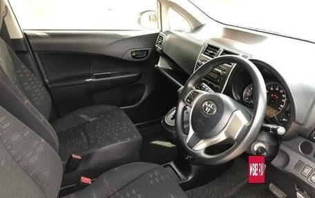 Toyota Ractis II, 2014 год, 735 000 рублей, 4 фотография
